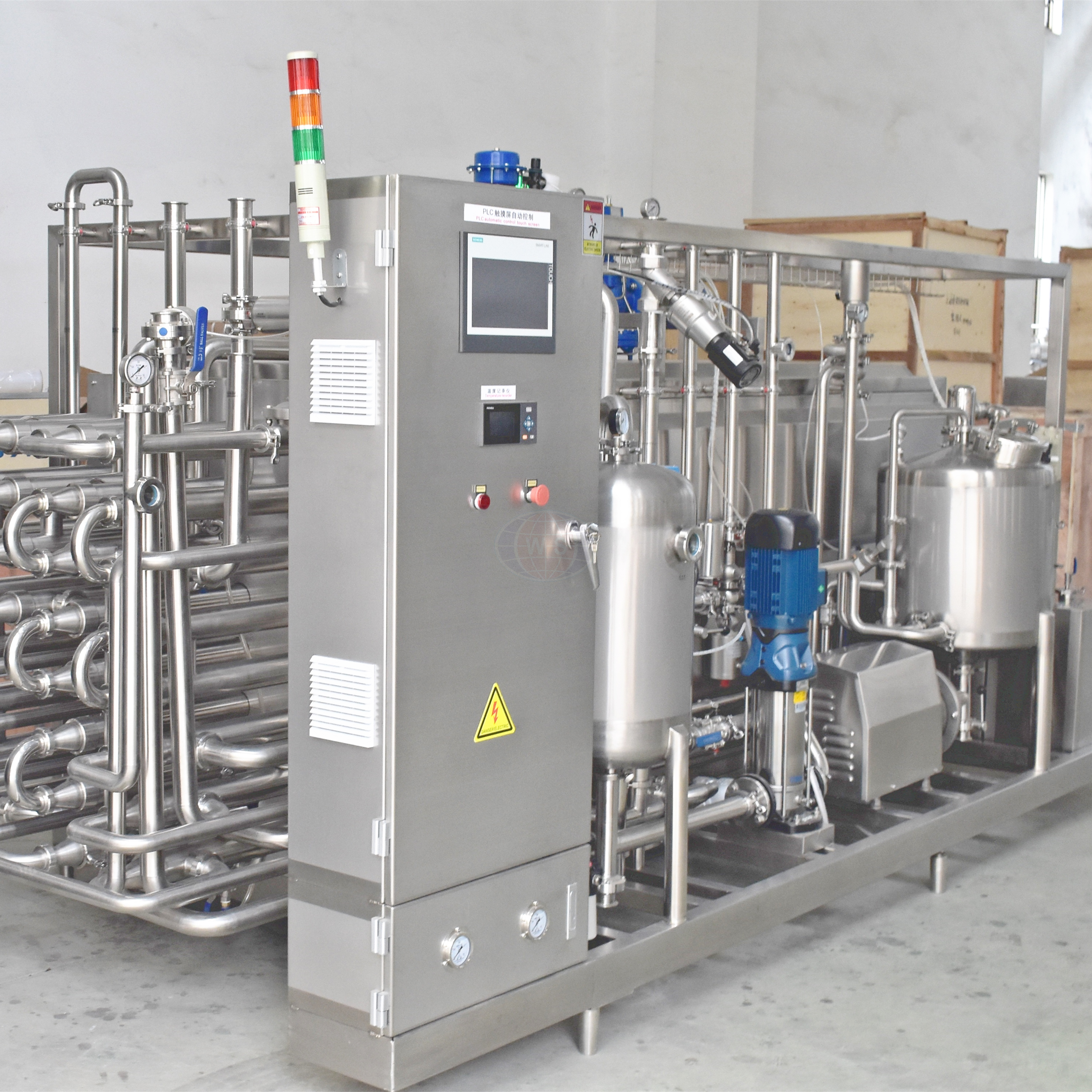 Aseptische UHT-Verarbeitungsausr&uuml;stung in einer Produktionsanlage